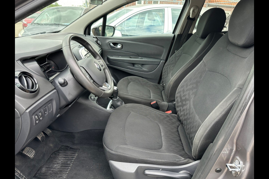 Renault Captur 0.9 TCe Limited * PDC * NAVI * CRUISE *