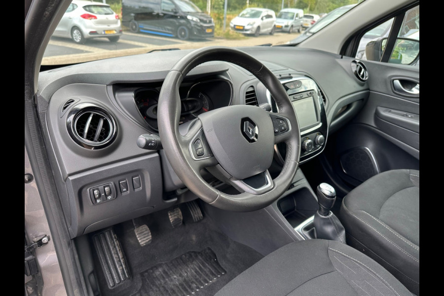 Renault Captur 0.9 TCe Limited * PDC * NAVI * CRUISE *