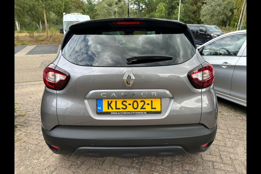 Renault Captur 0.9 TCe Limited * PDC * NAVI * CRUISE *