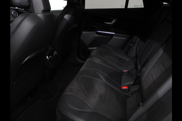 Mercedes-Benz EQE 350 AMG Line Edition Advanced Plus 292 PK 4matic Climate control Adaptieve cruise control Parkeersensoren Achteruitrijcamera Sfeerverlichting Stoelverwarming Keyless LED Navigatie