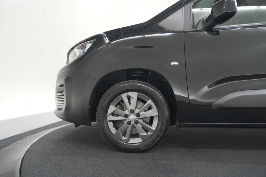 Peugeot Partner 1.5 BlueHDi 130 EAT8 S&S L1 | Houten laadvloer | Trekhaak | Camera | Parkeersensoren | Apple Carplay