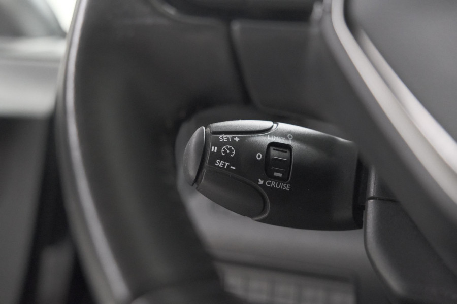 Peugeot Partner 1.5 BlueHDi 130 EAT8 S&S L1 | Houten laadvloer | Trekhaak | Camera | Parkeersensoren | Apple Carplay