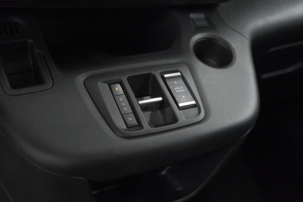 Peugeot Partner 1.5 BlueHDi 130 EAT8 S&S L1 | Houten laadvloer | Trekhaak | Camera | Parkeersensoren | Apple Carplay