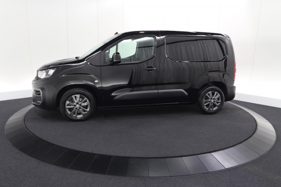 Peugeot Partner 1.5 BlueHDi 130 EAT8 S&S L1 | Houten laadvloer | Trekhaak | Camera | Parkeersensoren | Apple Carplay