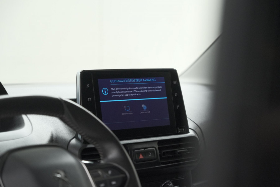 Peugeot Partner 1.5 BlueHDi 130 EAT8 S&S L1 | Houten laadvloer | Trekhaak | Camera | Parkeersensoren | Apple Carplay