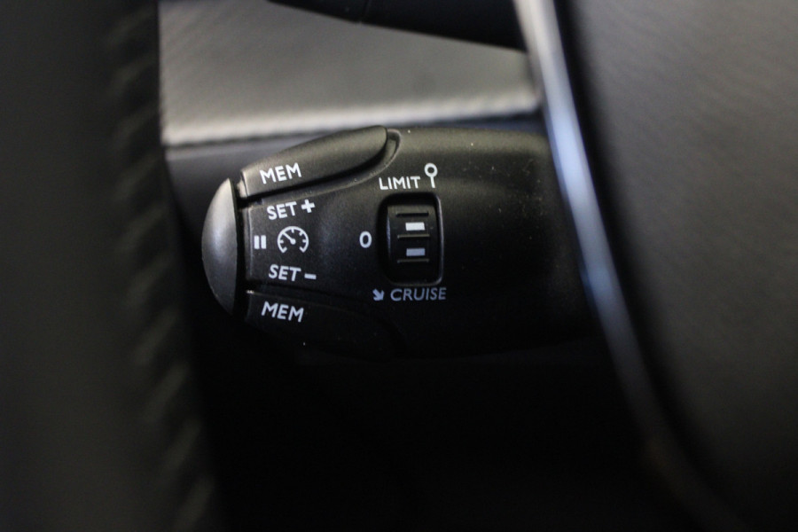 Peugeot 208 1.2 PureTech 75 Active |Carplay|