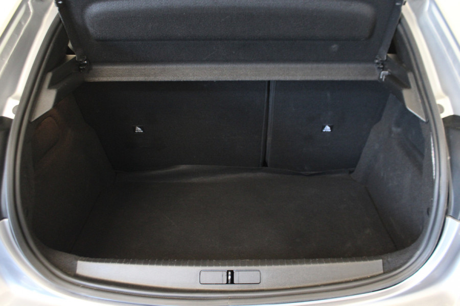 Peugeot 208 1.2 PureTech 75 Active |Carplay|