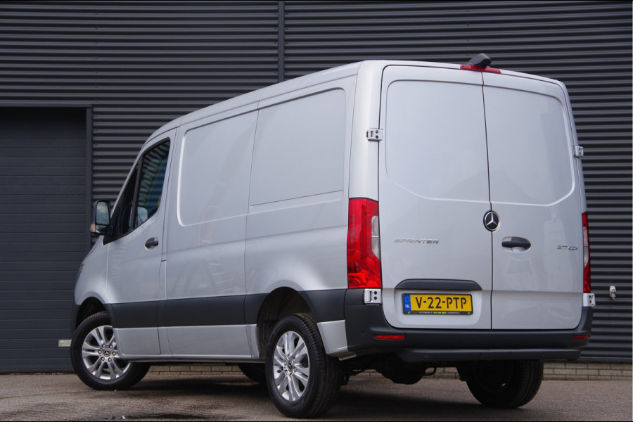 Mercedes-Benz Sprinter 317 1.9 CDI L1H1 RWD AUT. LED, ADAPT. CRUISE, MBUX 10'', GEV. STOEL, CAMERA, NAVI, CLIMA, VOORRUITVERWARMING