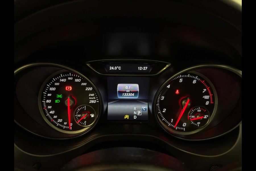 Mercedes-Benz GLA 250 4Matic / AMG / Pano / 19 inch