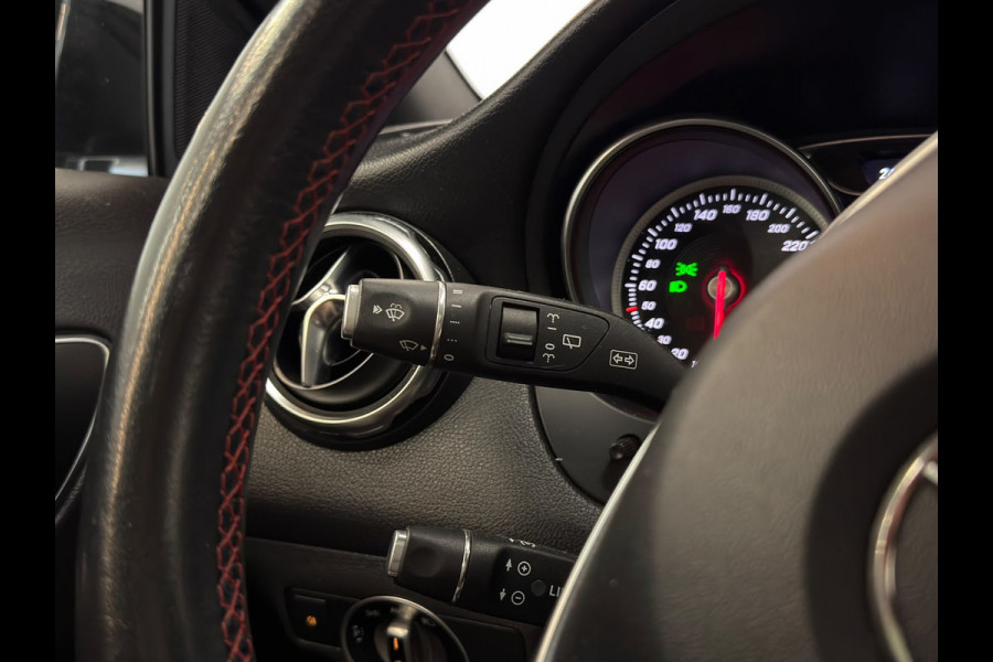Mercedes-Benz GLA 250 4Matic / AMG / Pano / 19 inch