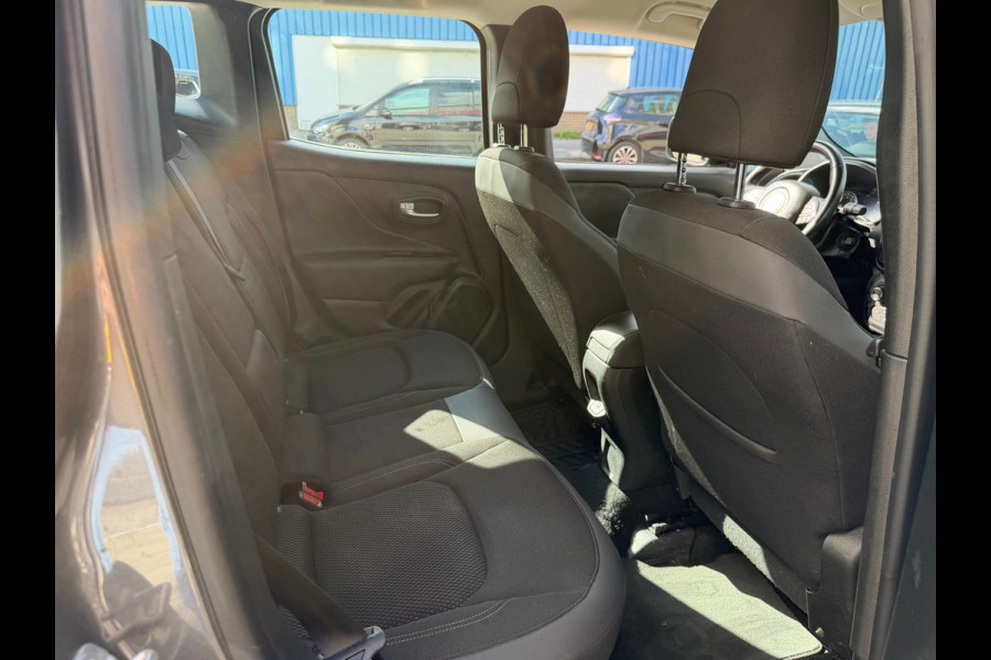 Jeep Renegade 1.0T 88 kW T-GDI CAT Limited - Navigatie I Airco I Sport velgen I Xenon I PDC I Veiligheid pakket