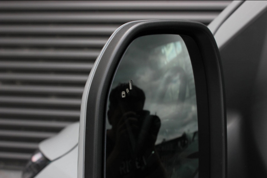 Ford E-Transit Cust. 340 L2H1 SPORT 71 kWh 218PK / JB-EDITON / B&O GELUID / 370KM RANGE / APPLE CARPLAY /DRIVERS- PACK/FULL OPTION