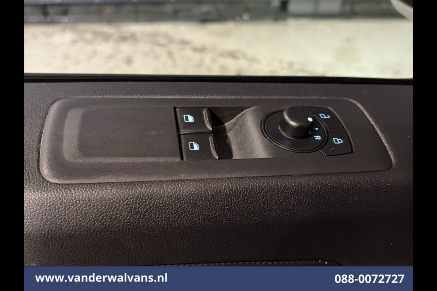 Ford Transit Custom 2.0 TDCI 136pk L1H1 Euro6 Airco | Camera | Apple Carplay | LED | Cruisecontrol Android Auto, Verwarmde voorruit, Stoelverwarming, Parkeersensoren, Bijrijdersbank, 2740kg trekvermogen