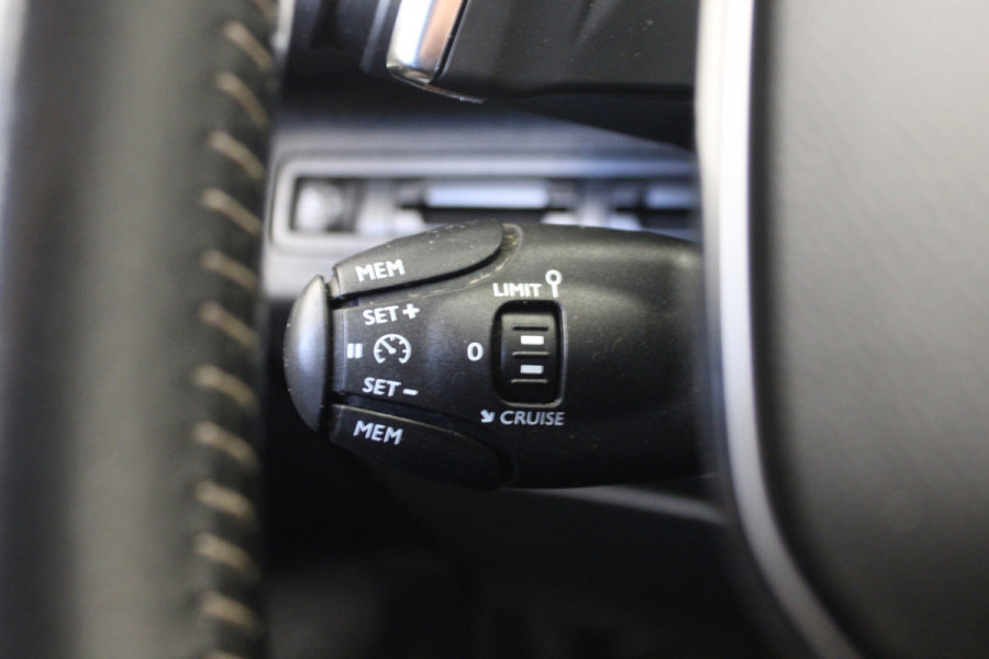 Peugeot 5008 1.2 PureTech Active Avantage |Navi|Carplay|