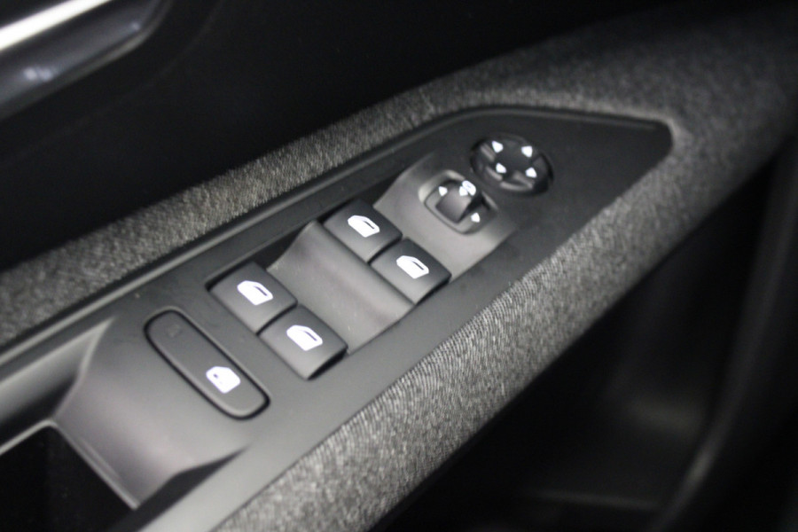 Peugeot 5008 1.2 PureTech Active Avantage |Navi|Carplay|