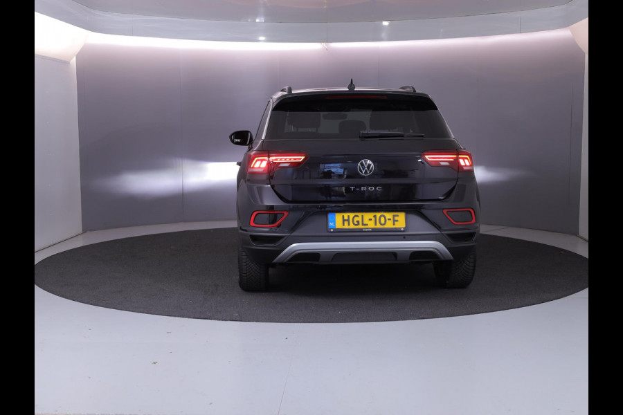 Volkswagen T-Roc 1.5 TSI Life Edition 150 pk Automaat (DSG) | Verlengde garantie | Navigatie via App | Parkeersensoren (Park assist) | Achteruitrijcamera | Full LED koplampen | Keyless |