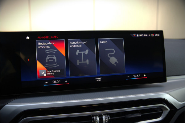 BMW i4 eDrive40 84 kWh | Stoelverwarming | Stuurverwarming | Apple Carplay | Adaptive Cruise Control | Memory Seat | Trekhaak | Camera | Parkeersensoren | Navigatie | Ambiance Verlichting | HIFI | SOH 96.52% |