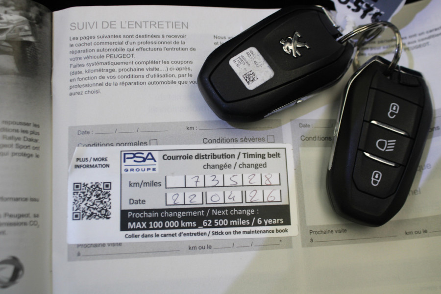 Peugeot 208 1.2 PureTech GT-Line |Pano|Navi|Camera|