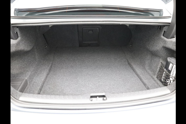Volvo S60 2.0 T4 R-Design | Camera | Memory | BLIS | 19'' | Prijs Rijklaar!!