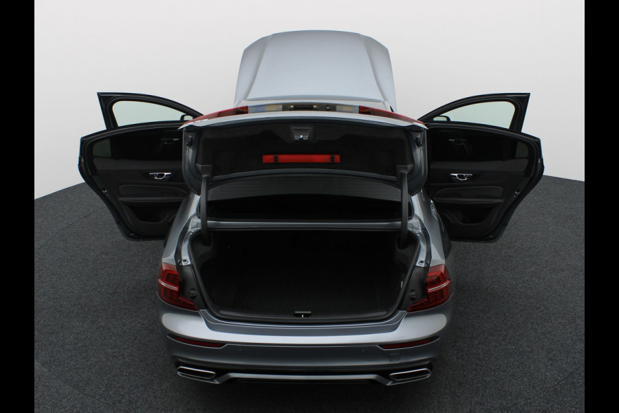 Volvo S60 2.0 T4 R-Design | Camera | Memory | BLIS | 19'' | Prijs Rijklaar!!