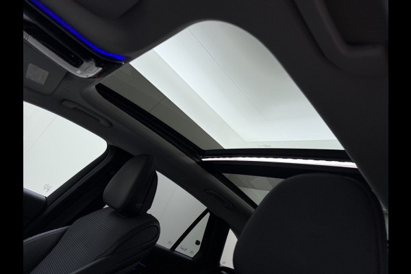 Mercedes-Benz GLC 300e 4Matic // Trekhaak // Panoramadak // 360 Camera // Distronic // GRATIS Winterbandenset // Carplay