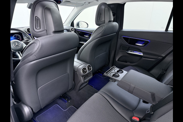 Mercedes-Benz GLC 300e 4Matic // Trekhaak // Panoramadak // 360 Camera // Distronic // GRATIS Winterbandenset // Carplay