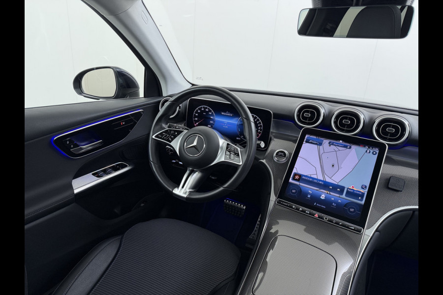 Mercedes-Benz GLC 300e 4Matic // Trekhaak // Panoramadak // 360 Camera // Distronic // GRATIS Winterbandenset // Carplay