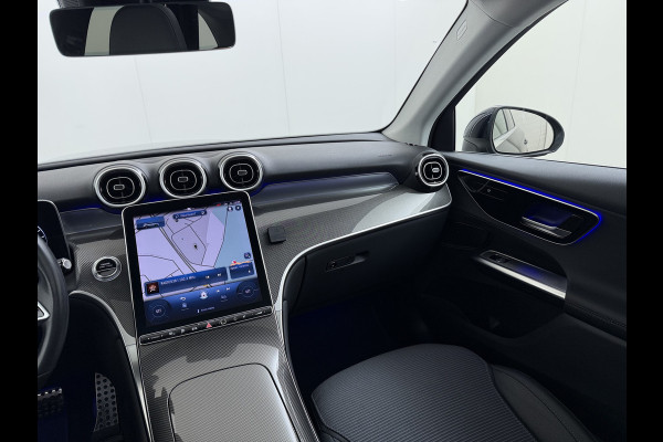 Mercedes-Benz GLC 300e 4Matic // Trekhaak // Panoramadak // 360 Camera // Distronic // GRATIS Winterbandenset // Carplay