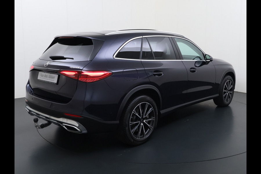 Mercedes-Benz GLC 300e 4Matic // Trekhaak // Panoramadak // 360 Camera // Distronic // GRATIS Winterbandenset // Carplay