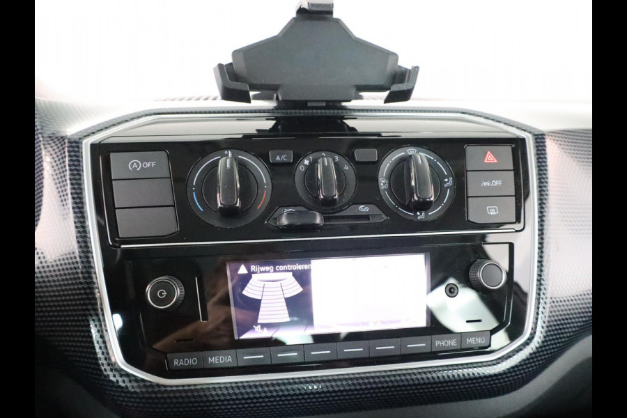 Volkswagen up! 1.0 65 pk | Navigatie via App | Airco | Parkeersensoren achter | Achteruitrijcamera | Cruise control |