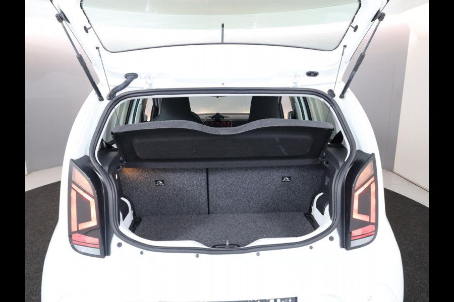 Volkswagen up! 1.0 65 pk | Navigatie via App | Airco | Parkeersensoren achter | Achteruitrijcamera | Cruise control |