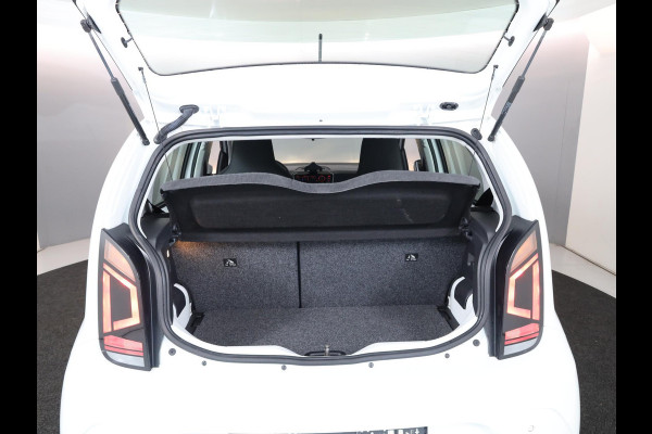 Volkswagen up! 1.0 65 pk | Navigatie via App | Airco | Parkeersensoren achter | Achteruitrijcamera | Cruise control |