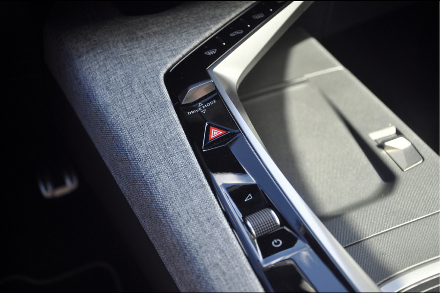 Peugeot 3008 1.2 Hybrid 145 GT | Camera | Navigatie | Zeer nette staat!