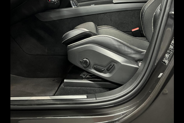 Volvo XC60 T6 AWD Recharge Plus Dark Adaptive cruise | Open dak | Stuur-/Stoelverwarming | Harman & Kardon | Camera | Google | 21" wielen