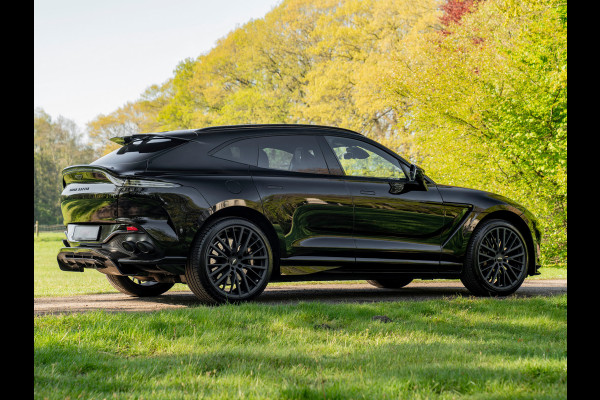 Aston Martin DBX 707 4.0 V8 | Veel carbon! | Alcantara interieur | NL-auto | Premium audio