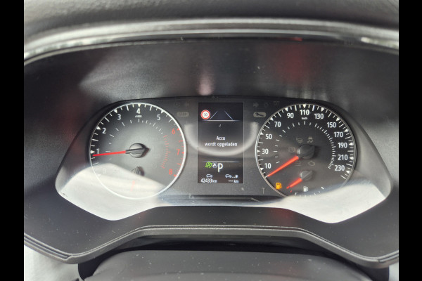 Renault Clio 1.0 TCe 90 Automaat Techno,stoel/stuurverwarming,trekhaak,Navigatie,Carplay,Camera,parkcontrol,