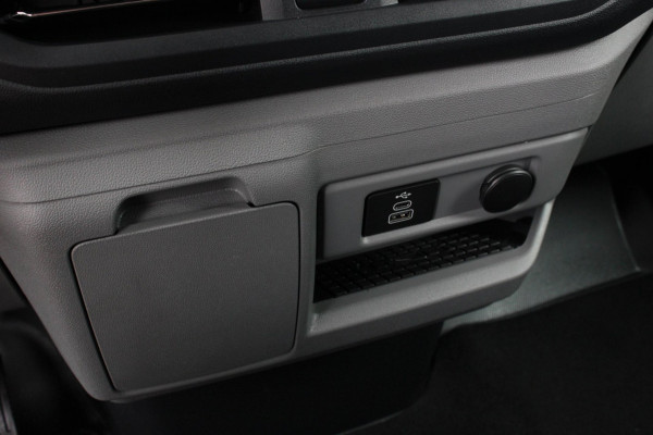 Ford E-Transit Cust. 340 L2H1 Limited 71kWh 218PK / 360 CAMERA / 370KM RANGE / APPLE CARPLAY /DRIVERS- PACK / FULL OPTION / BLACK