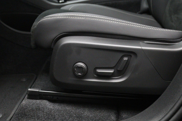 Volvo XC40 Recharge Twin Ultimate 82 kWh 408 PK, Panoramadak, Harman/Kardon, 360 Camera, 4X Stoelverwarming
