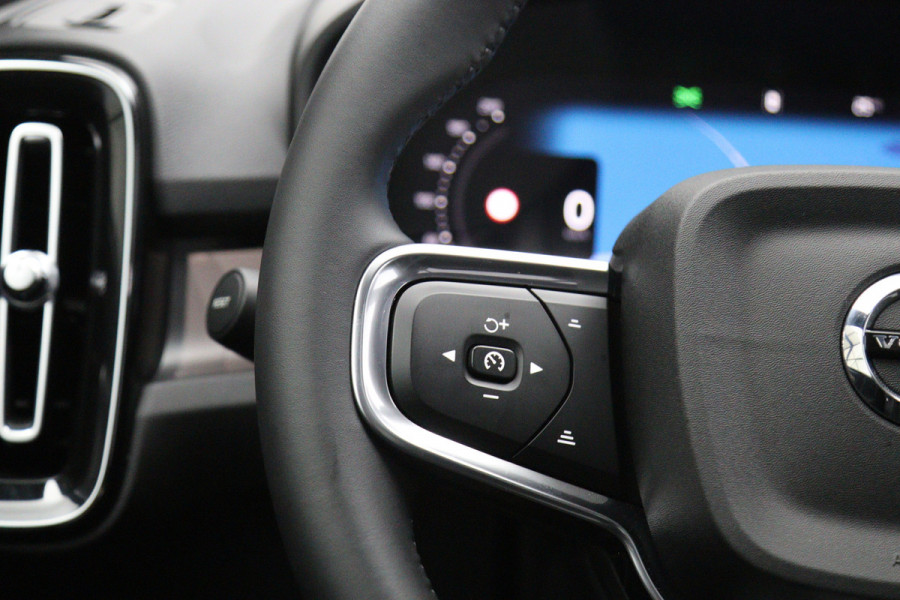 Volvo XC40 Recharge Twin Ultimate 82 kWh 408 PK, Panoramadak, Harman/Kardon, 360 Camera, 4X Stoelverwarming
