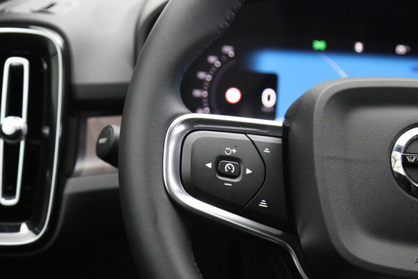 Volvo XC40 Recharge Twin Ultimate 82 kWh 408 PK, Panoramadak, Harman/Kardon, 360 Camera, 4X Stoelverwarming