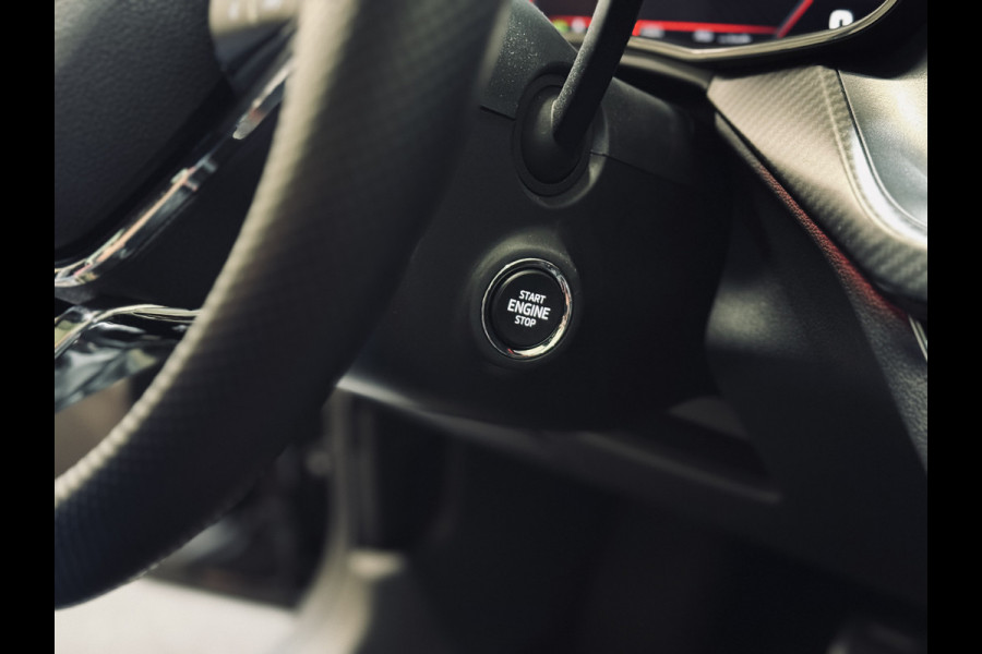 Škoda Kamiq 1.5 TSI ACT Monte Carlo | Panorama | TravelAss. | Camera