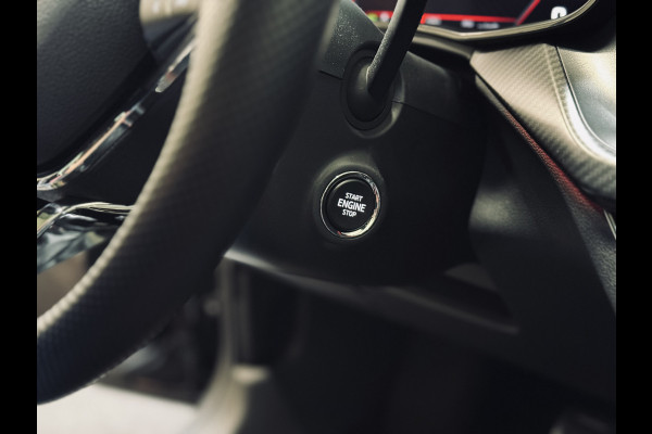 Škoda Kamiq 1.5 TSI ACT Monte Carlo | Panorama | TravelAss. | Camera