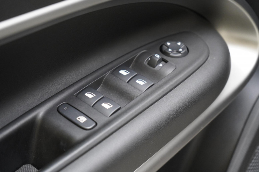 Jeep Avenger 1.2 Longitude | Navigatie | Climate control | Adapt. cruise | Stuurverwarming