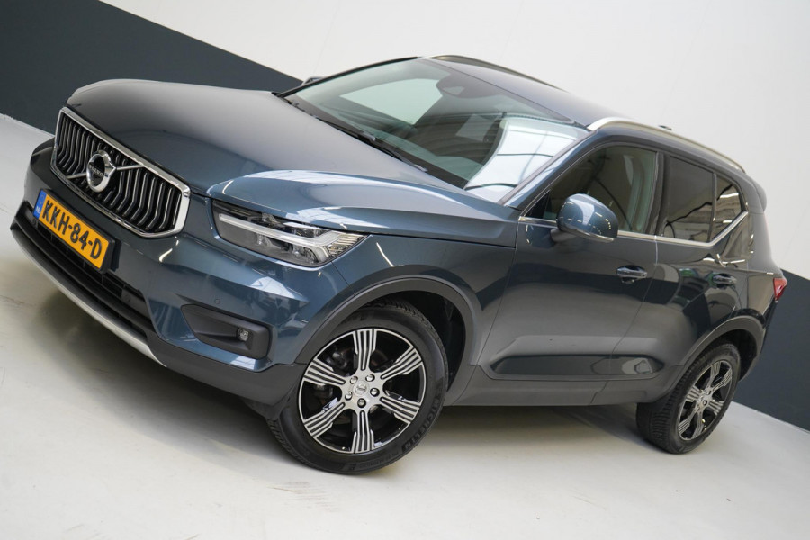 Volvo XC40 1.5 T2 Core | HK Sound | 360 camera | Sportstoelen | Navigatie | Keyless