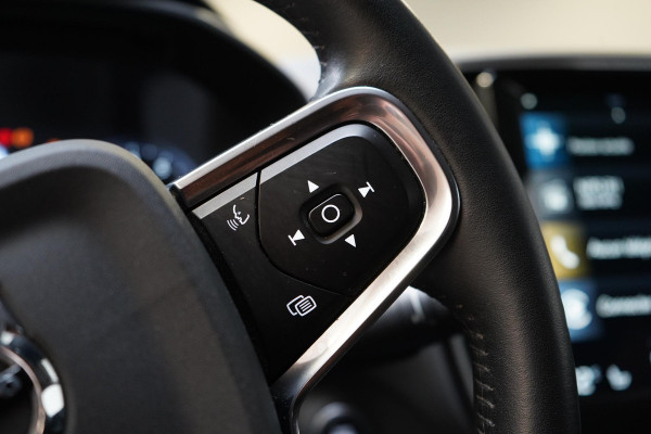 Volvo XC40 1.5 T2 Core | HK Sound | 360 camera | Sportstoelen | Navigatie | Keyless