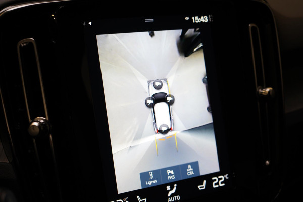 Volvo XC40 1.5 T2 Core | HK Sound | 360 camera | Sportstoelen | Navigatie | Keyless