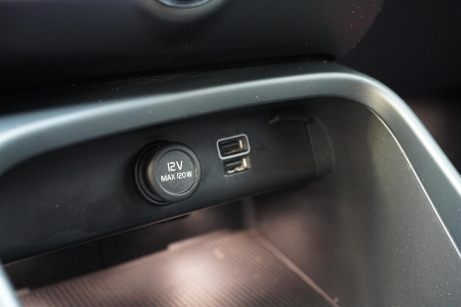 Volvo XC40 1.5 T2 Core | HK Sound | 360 camera | Sportstoelen | Navigatie | Keyless