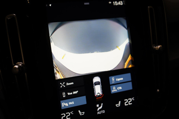 Volvo XC40 1.5 T2 Core | HK Sound | 360 camera | Sportstoelen | Navigatie | Keyless