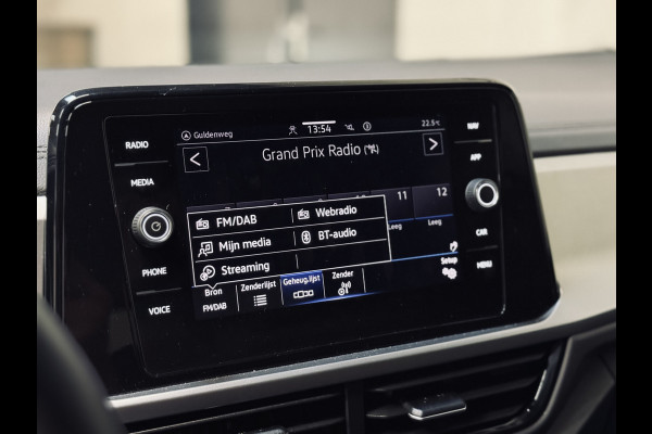 Volkswagen T-Roc 1.0 TSI Life | Camera | CarPlay | ACC