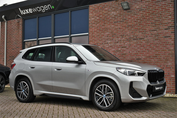 BMW X1 xDrive25e M-Sport ACC HUD E-zetels 360-cam Shadowline